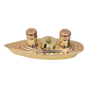 Pfefferstreuer, Salzstreuer und Senfstreuer in Form eines Bootes